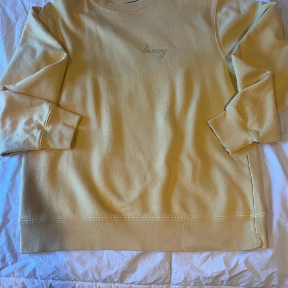 Brandy Melville sweatshirt like new - Picture 4 of 7